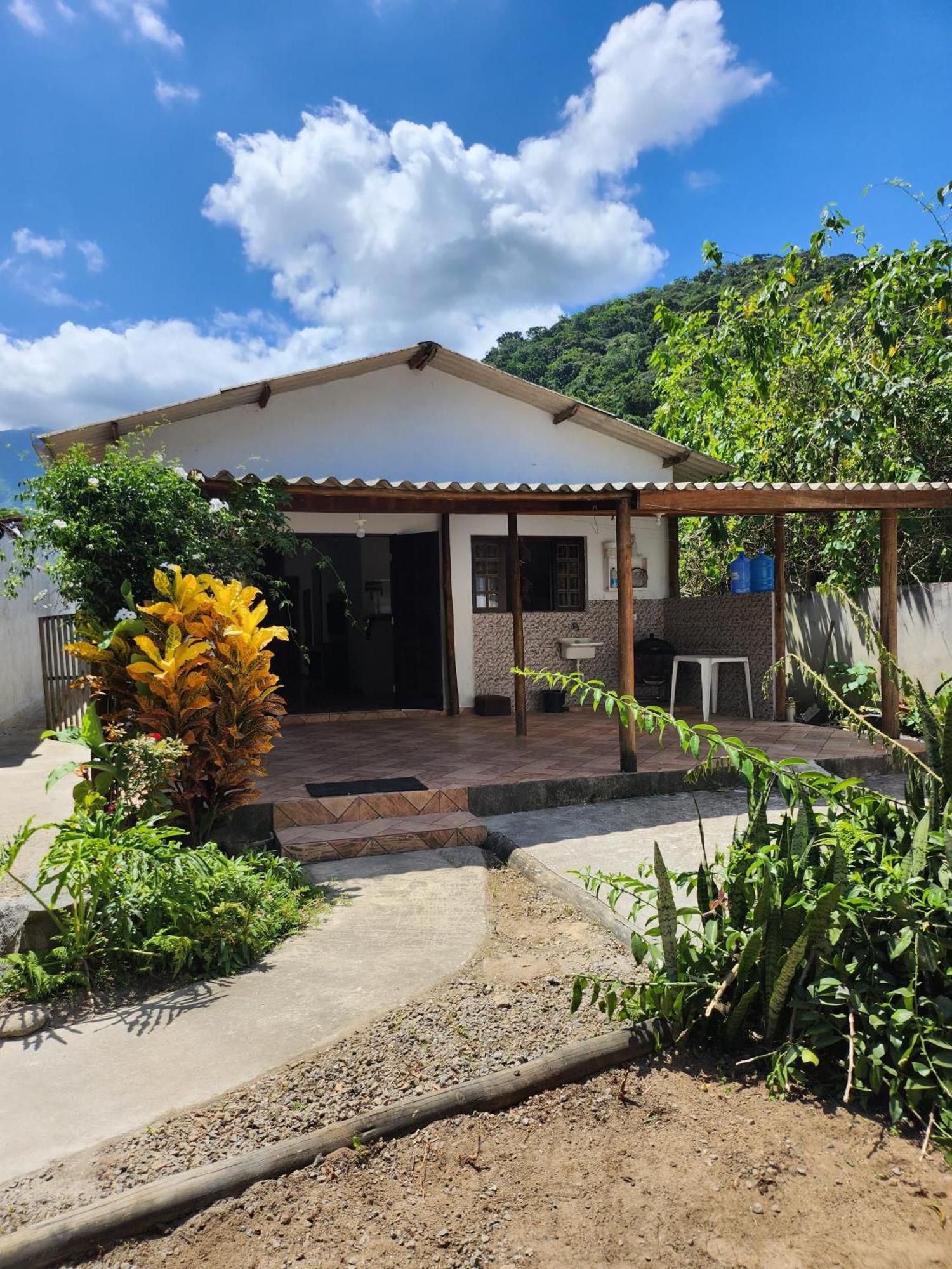 Casa Aconchegante Ao Lado De Cachoeira Em Ubatuba-sp Casa de férias Ubatuba
